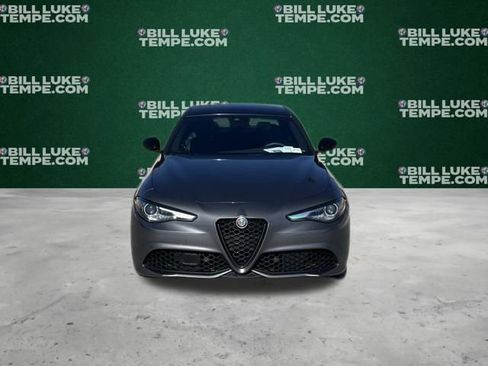 Used 2023 Alfa Romeo Giulia Veloce image 5