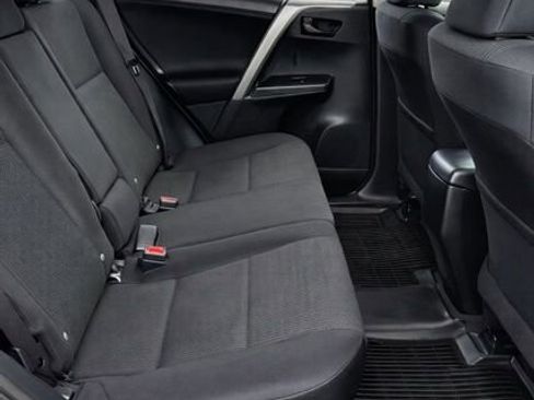 Used 2016 Toyota RAV4 LE image 15