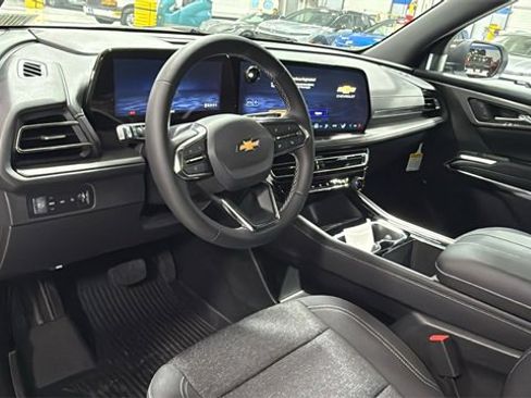 New 2026 Chevrolet Traverse LT w/ Driver Confidence Package image 9