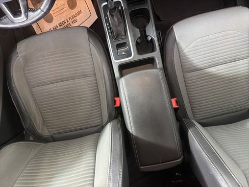 Used 2018 Ford Escape SE w/ SE SYNC Package FWD image 36
