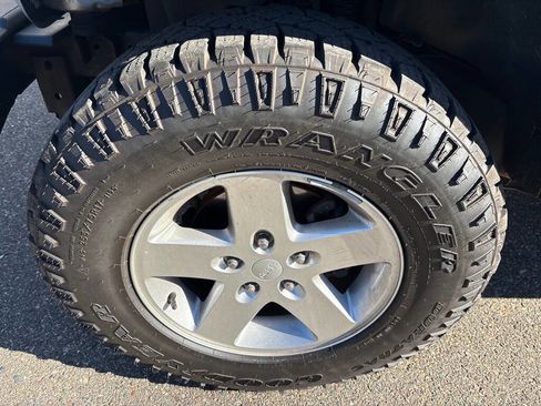 Used 2010 Jeep Wrangler Sport image 10