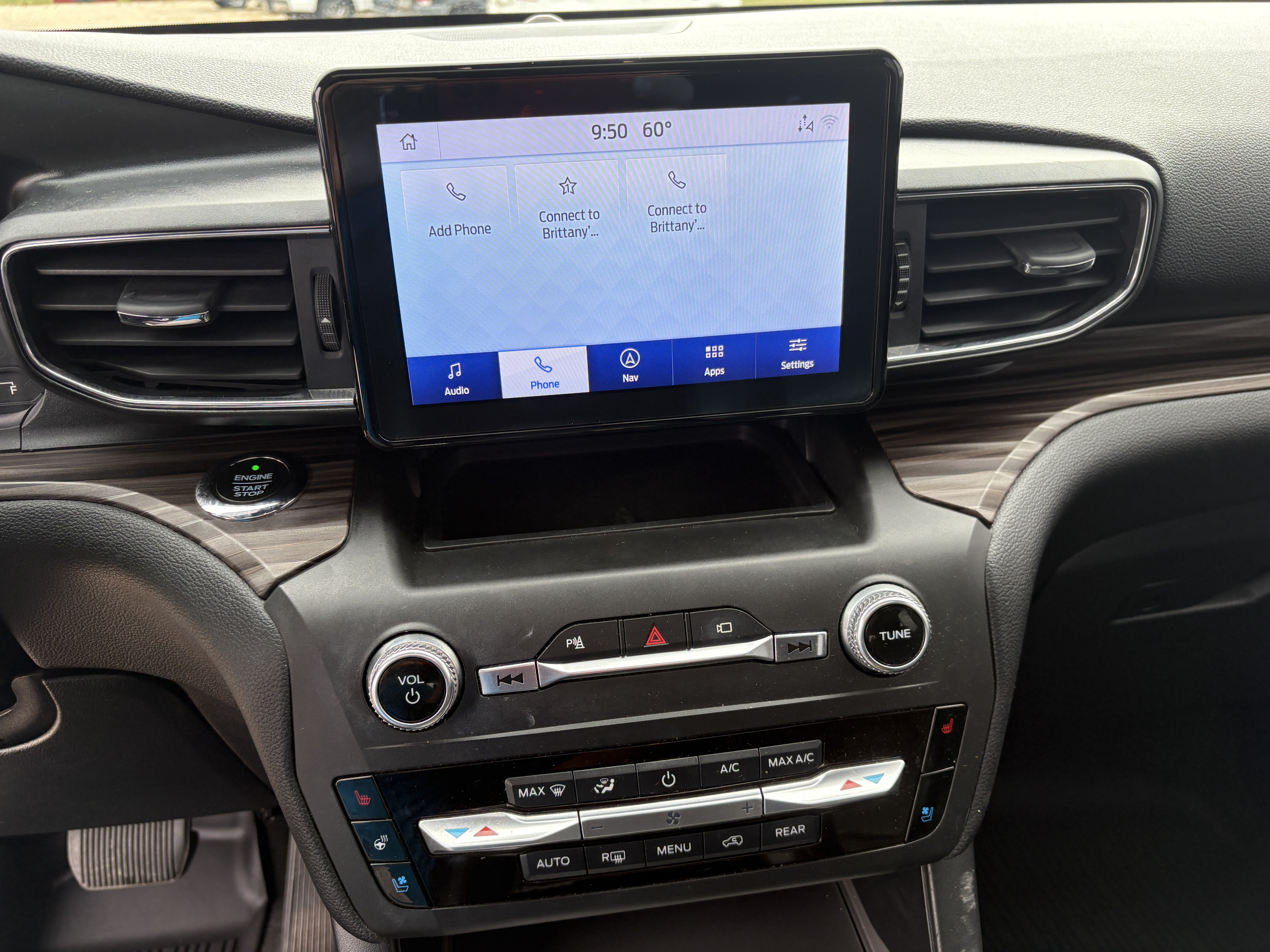 Certified 2020 Ford Explorer Limited AWD/4WD image 17