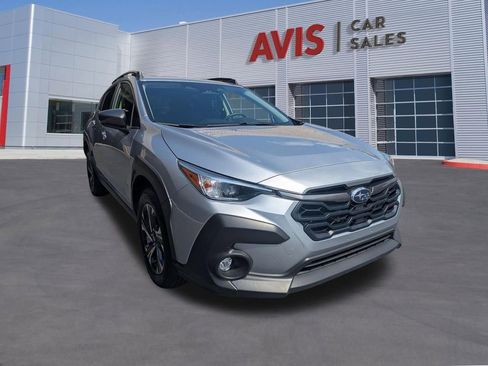 Used 2025 Subaru Crosstrek 2.0i Premium AWD/4WD image 3