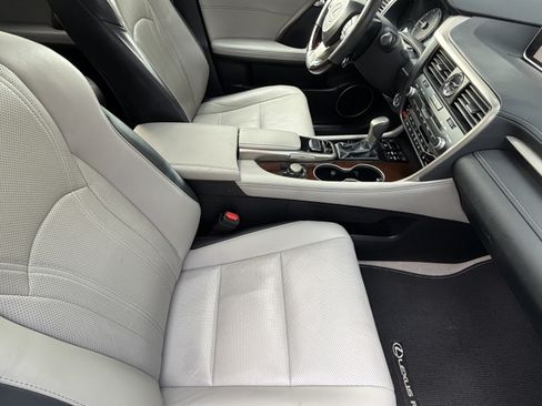 Used 2018 Lexus RX 350 FWD w/ Premium Package image 43