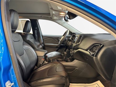 Used 2023 Jeep Cherokee Altitude Lux w/ Lux Elite Package image 26