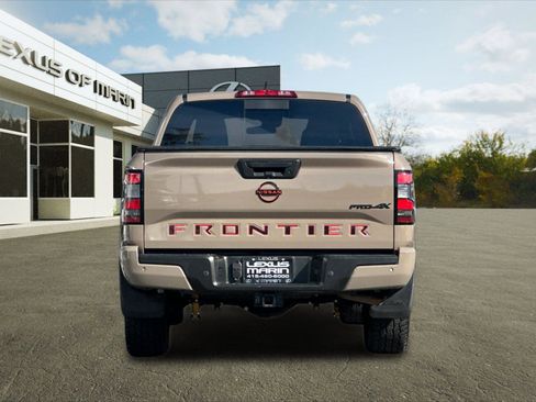 Used 2024 Nissan Frontier PRO-4X w/ Pro Convenience Package image 9