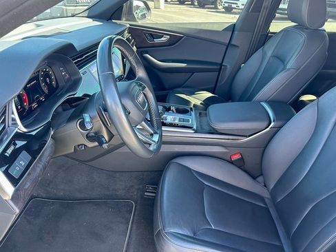Used 2021 Audi Q8 Premium w/ Black Optic Package image 25