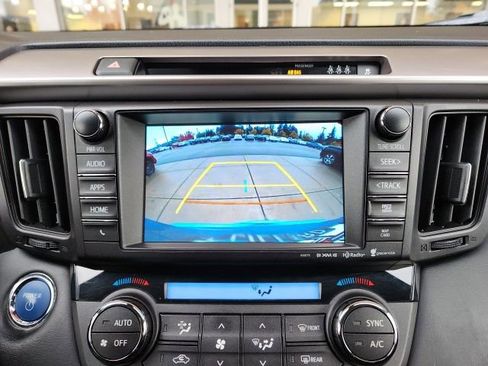 Certified 2018 Toyota RAV4 XLE image 11