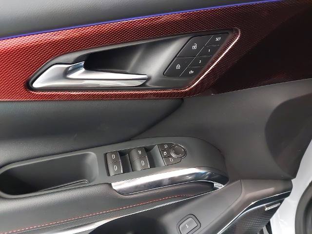 New 2026 Chevrolet Traverse RS w/ LPO, Floor Liner Package FWD image 26