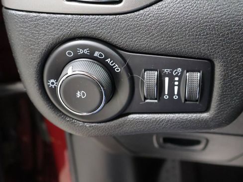 Certified 2021 Jeep Cherokee Latitude Lux image 31