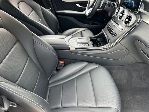 Used 2022 Mercedes-Benz GLC 300 image 29