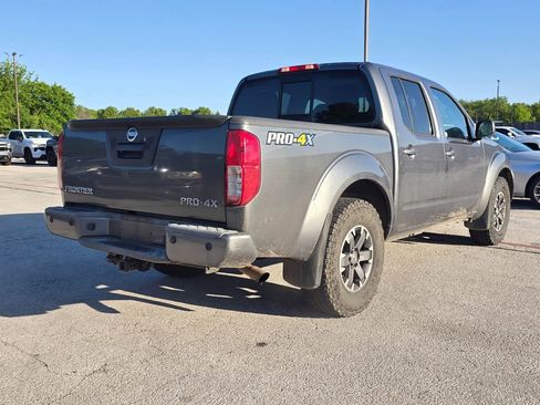Used 2016 Nissan Frontier PRO-4X AWD/4WD image 6
