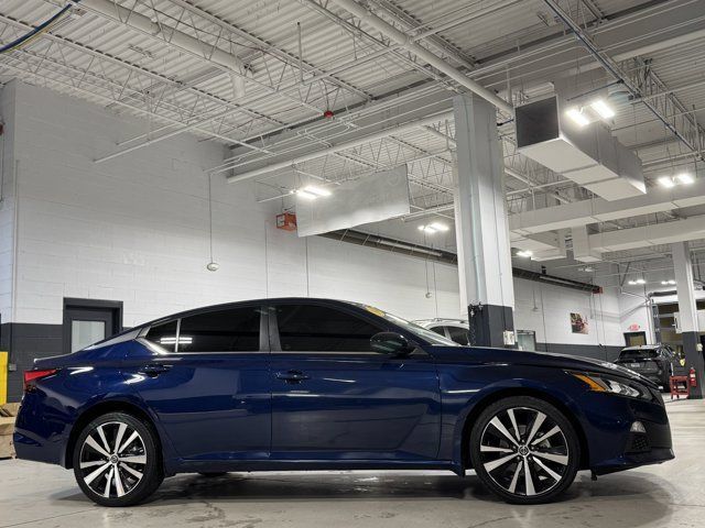 Used 2022 Nissan Altima 2.5 SR AWD/4WD image 5