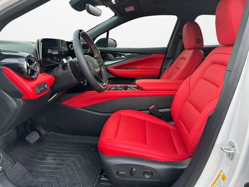 Used 2025 Chevrolet Blazer EV SS image 9