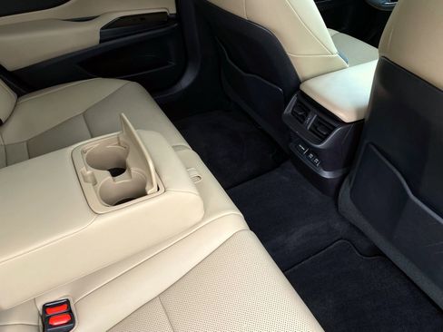 Used 2020 Lexus ES 350 w/ Premium Package image 31