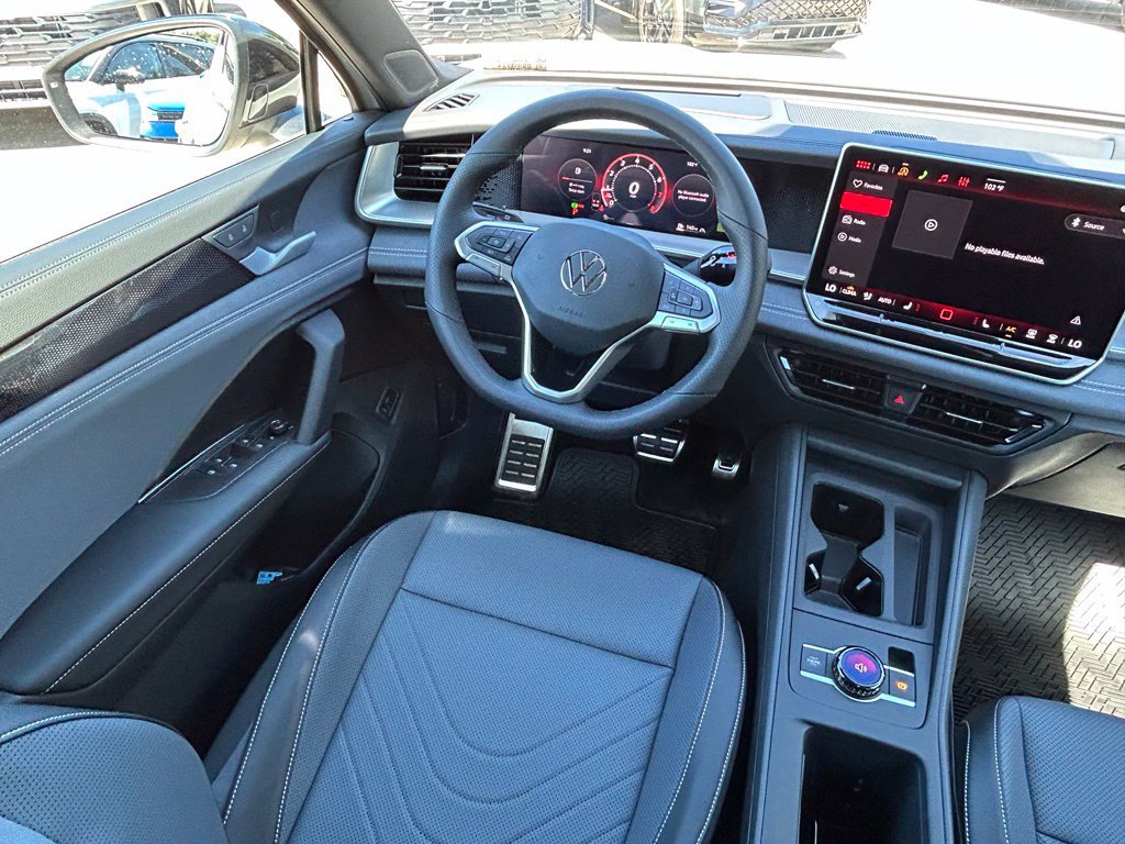 New 2026 Volkswagen Tiguan SE R-Line AWD/4WD image 9