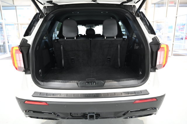 Used 2025 Ford Explorer ST-Line w/ ST-Line Street Pack AWD/4WD image 27