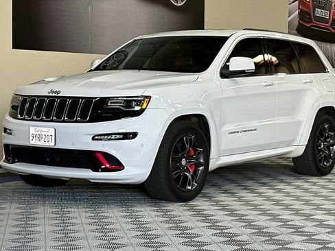 Used 2014 Jeep Grand Cherokee SRT w/ Trailer Tow Group IV AWD/4WD image 8