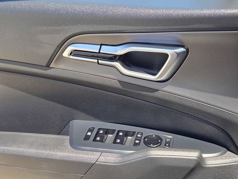 New 2026 Kia Sportage LX FWD image 15
