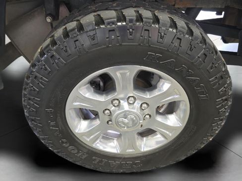 Used 2024 RAM 2500 Big Horn AWD/4WD image 24