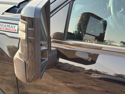 Used 2023 GMC Sierra 2500 AT4 w/ AT4 Preferred Package AWD/4WD image 8