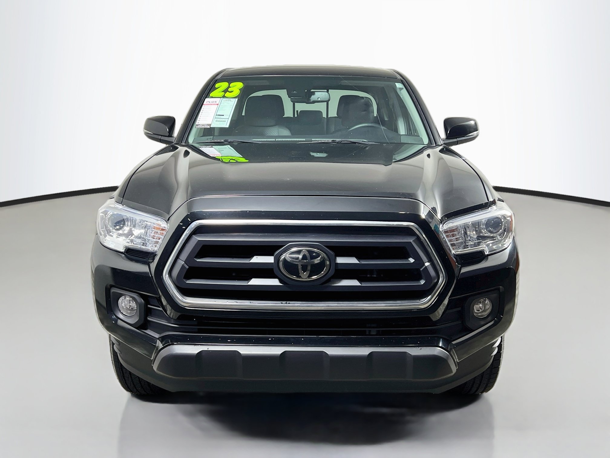 Used 2023 Toyota Tacoma SR5 w/ Technology Package RWD image 11