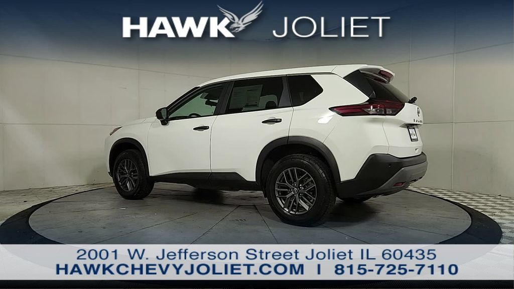 Used 2023 Nissan Rogue S FWD image 5