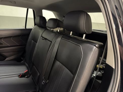 Certified 2023 Volkswagen Tiguan SE FWD image 20