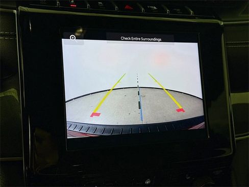 Used 2023 Jeep Grand Cherokee L Laredo image 13