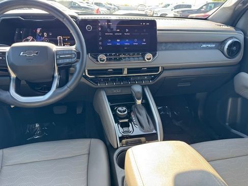 Certified 2025 Chevrolet Colorado ZR2 w/ Technology Package AWD/4WD image 15