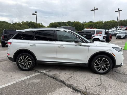 Used 2020 Lincoln Corsair AWD w/ Equipment Group 101A image 8