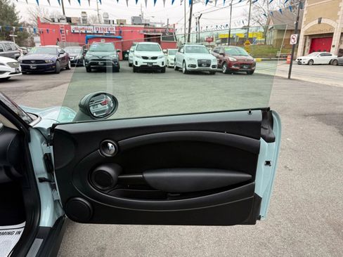 Used 2013 MINI Cooper Clubman image 32
