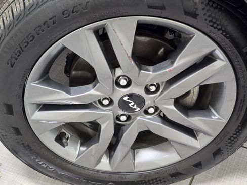 Used 2023 Kia Seltos S w/ Navigation Package image 6