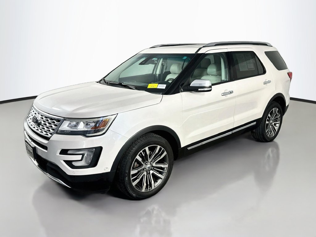 Used 2016 Ford Explorer Platinum AWD/4WD image 3