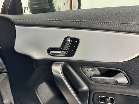 Used 2025 Mercedes-Benz CLA 250 image 30