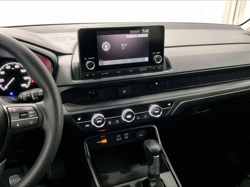 Certified 2025 Honda CR-V EX image 18