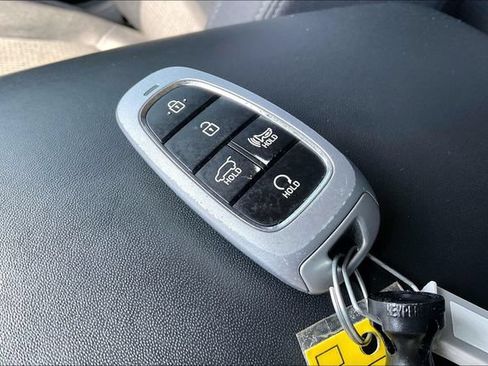 Certified 2022 Hyundai Santa Fe XRT AWD/4WD image 12