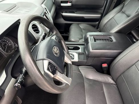 Used 2014 Toyota Tundra SR5 w/ SR5 Upgrade Package RWD image 18