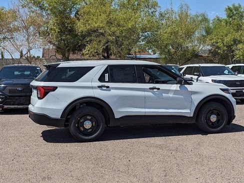 New 2025 Ford Explorer 4WD Police Interceptor image 7