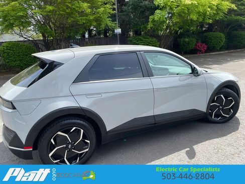 Used 2024 Hyundai Ioniq 5 SEL image 12