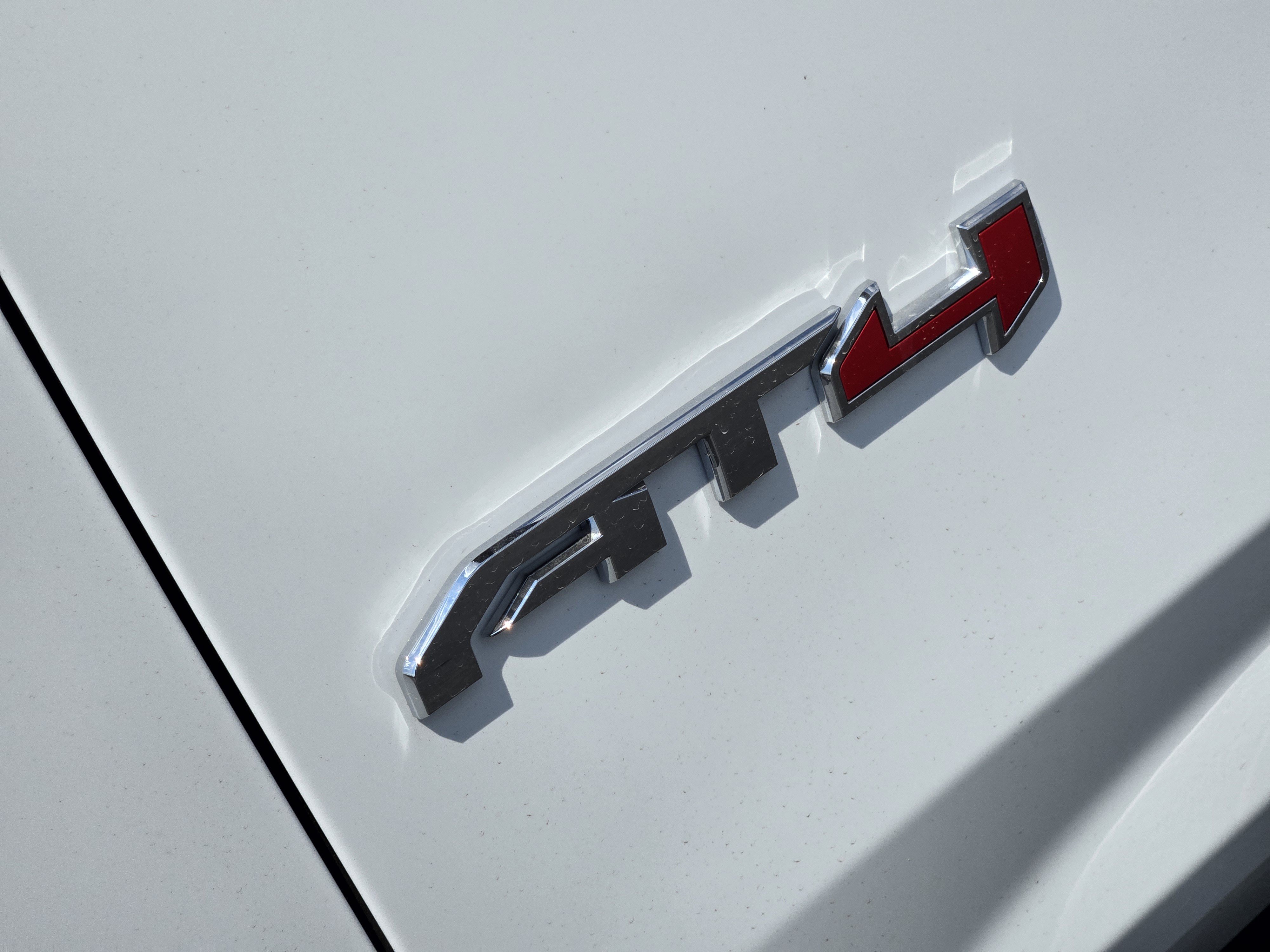 New 2026 GMC Yukon AT4 w/ AT4 Premium Package AWD/4WD image 7