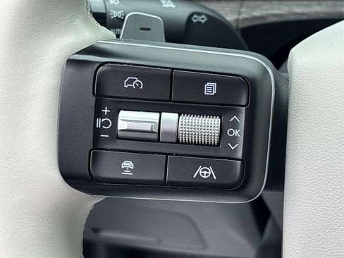 Used 2024 Hyundai Santa Fe Limited image 38