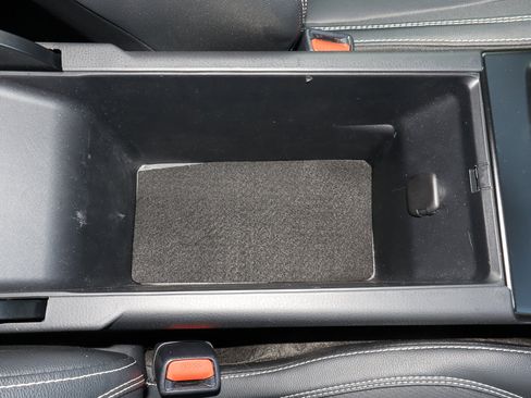 Used 2025 Toyota Camry SE image 24