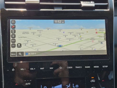 Certified 2022 Hyundai Tucson Limited AWD/4WD image 24