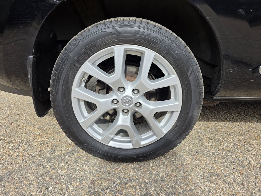 Used 2013 Nissan Rogue SL AWD/4WD image 41