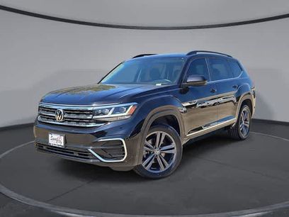 Used 2021 Volkswagen Atlas SE w/ Panoramic Sunroof Package