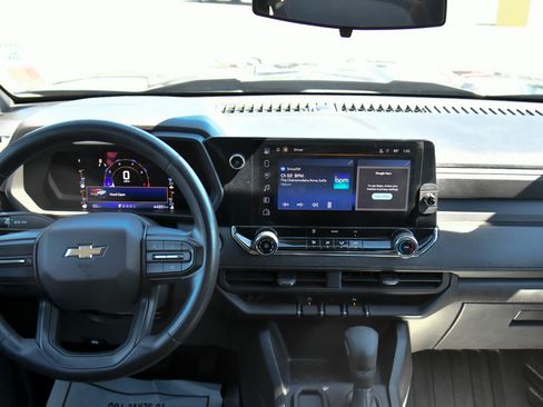 Used 2023 Chevrolet Colorado W/T image 39