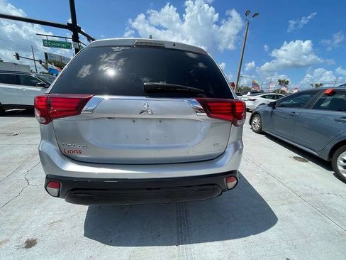 Used 2020 Mitsubishi Outlander SEL FWD image 6