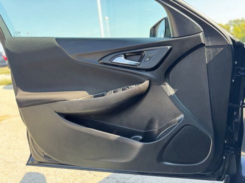 Used 2023 Chevrolet Malibu LT image 29