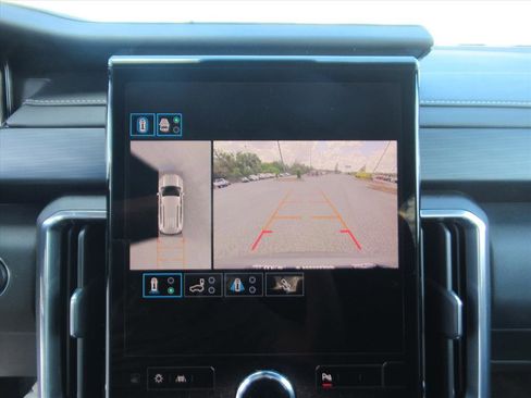 Used 2025 GMC Acadia Elevation image 24